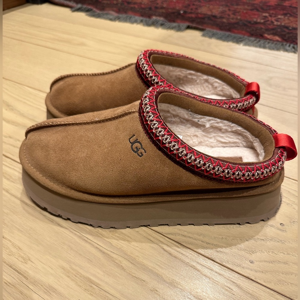 Ugg Tasman/Tazz platform slippers
